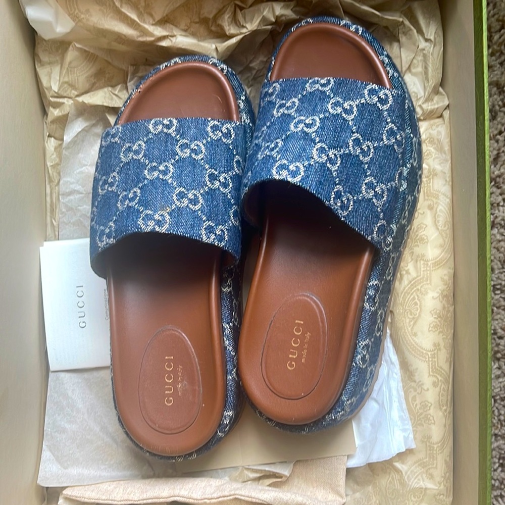 Gucci Women’s Platform Sandals 37.5=7.5